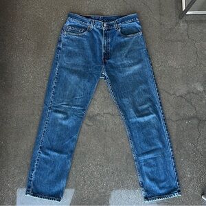 Vintage Levi’s Men’s 505 Regular Fit Jeans - Size 32x30‎